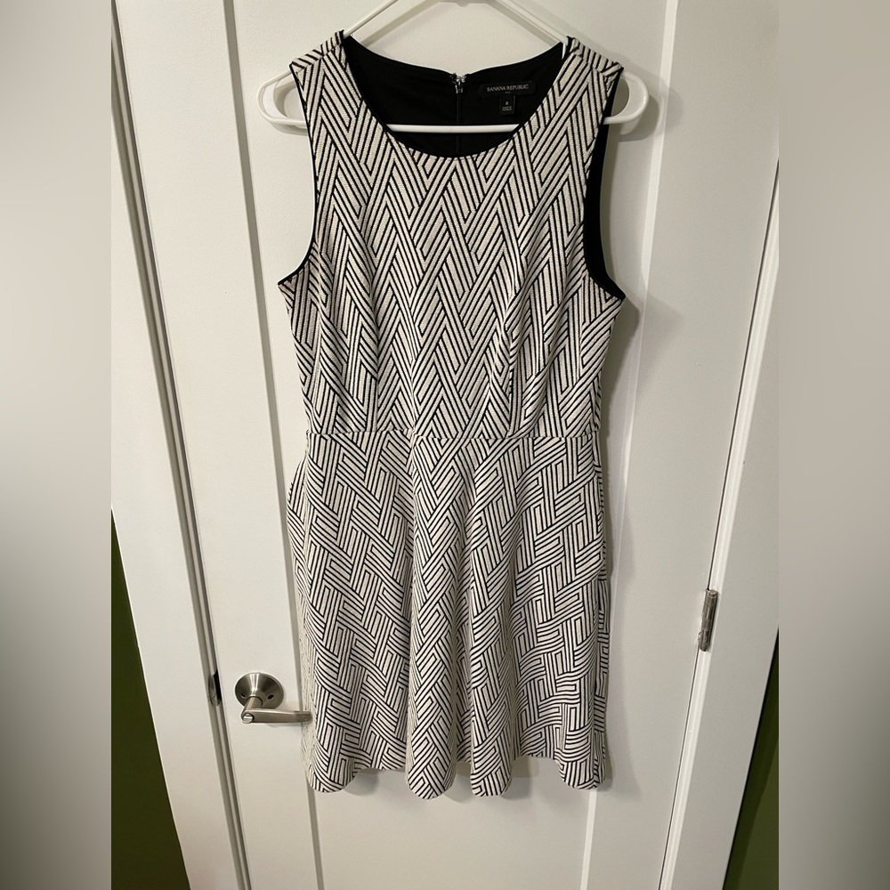 Banana Republic geometric print dress